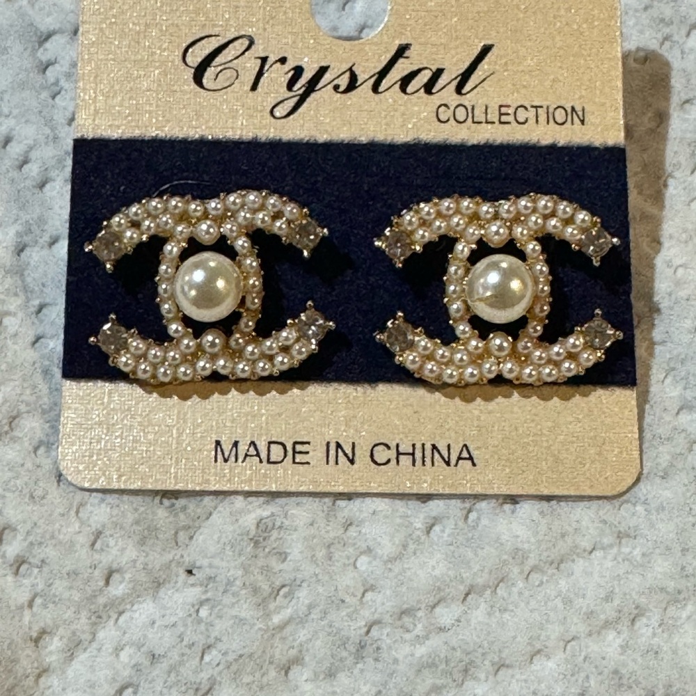 CCcute FASHION Pearl Earrings
